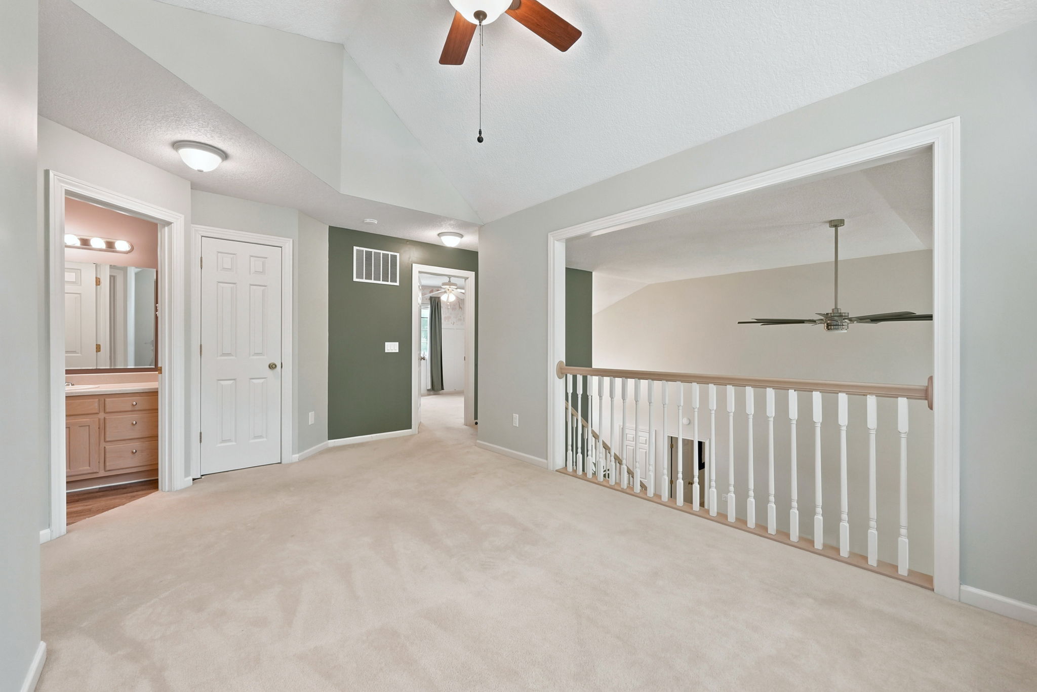  Excellent 3 Bedroom Home with Finished Basement in Fort Wayne - 物件實景