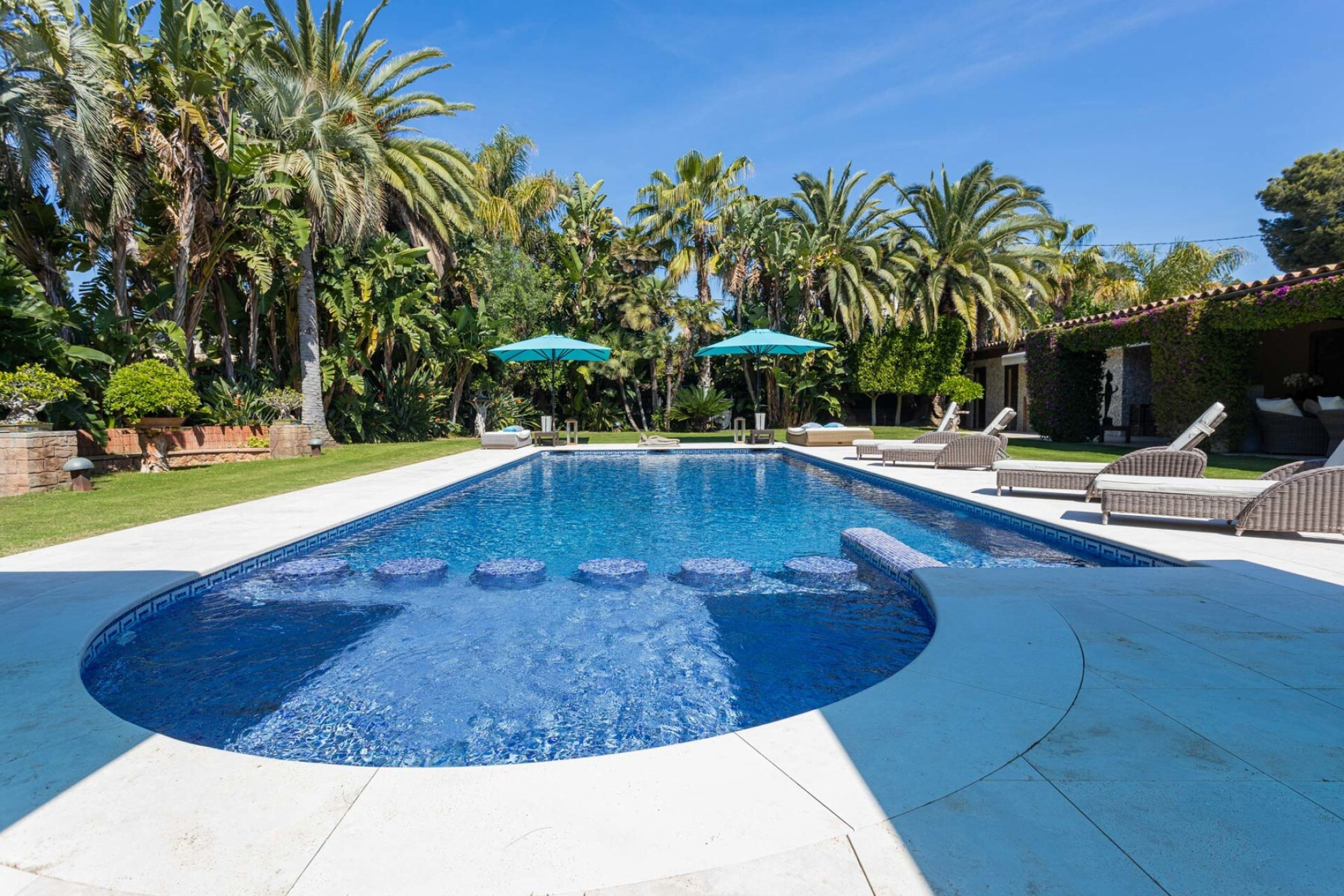  Impressive property in Sitges, close to the beach and Terramar Golf Course. - 物件實景