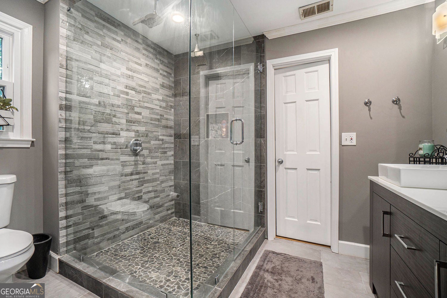 Marietta, Georgia, 30068, United States, 5 Bedrooms Bedrooms, ,5 BathroomsBathrooms,Residential,For Sale,1859085