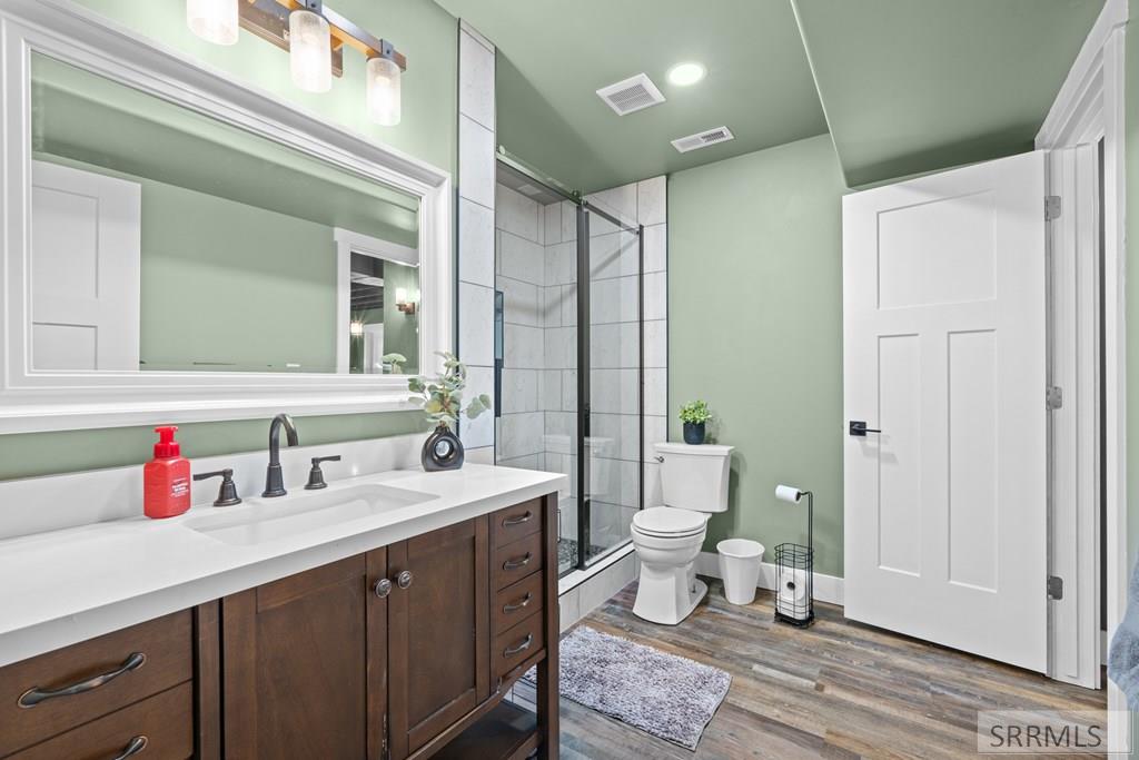 IDAHO FALLS, Idaho, 83401, United States, 4 Bedrooms Bedrooms, ,3 BathroomsBathrooms,Residential,For Sale,2013508