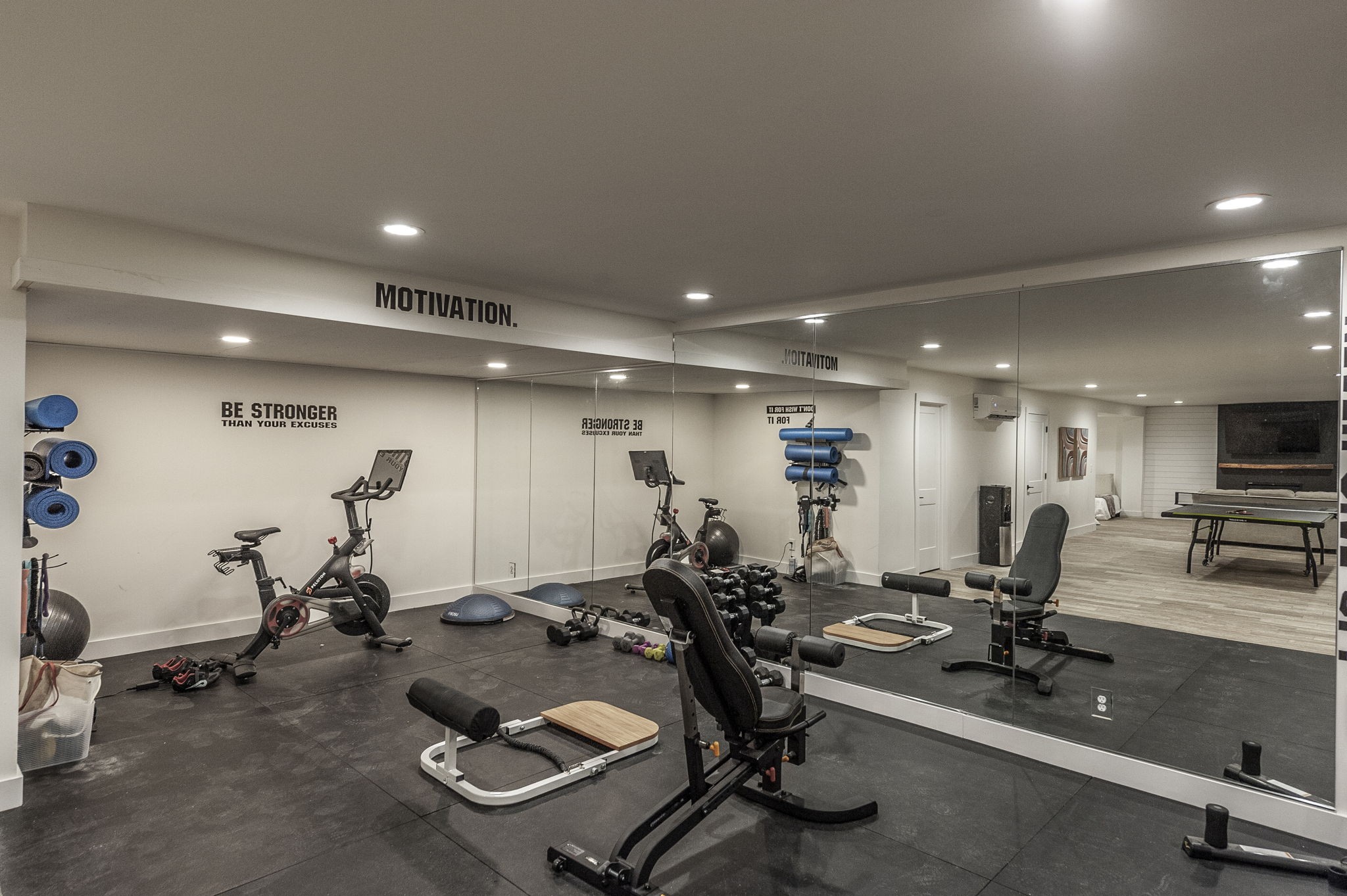 Goodlettsville, Tennessee, 37072, United States, 4 Bedrooms Bedrooms, ,6 BathroomsBathrooms,Residential,For Sale,1996833