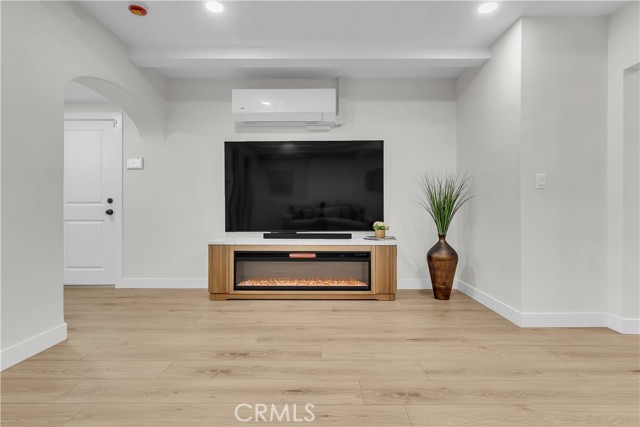 Long Beach, California, 90805, United States, 3 Bedrooms Bedrooms, ,2 BathroomsBathrooms,Residential,For Sale,1989941