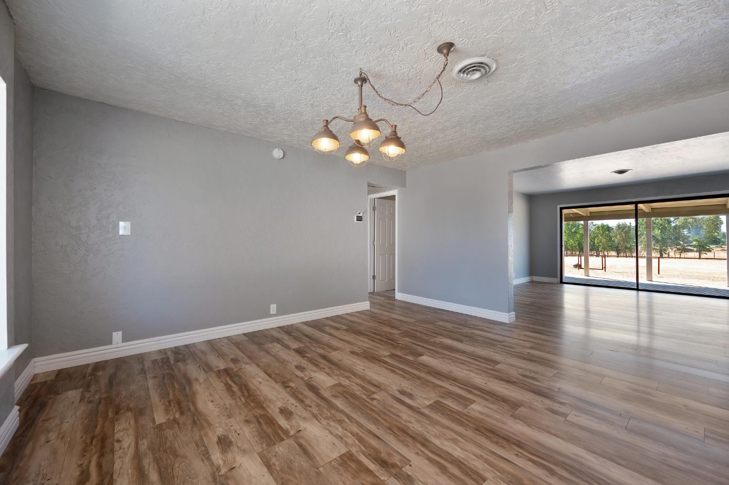 Biggs, California, 95917, United States, 3 Bedrooms Bedrooms, ,2 BathroomsBathrooms,Residential,For Sale,1933652