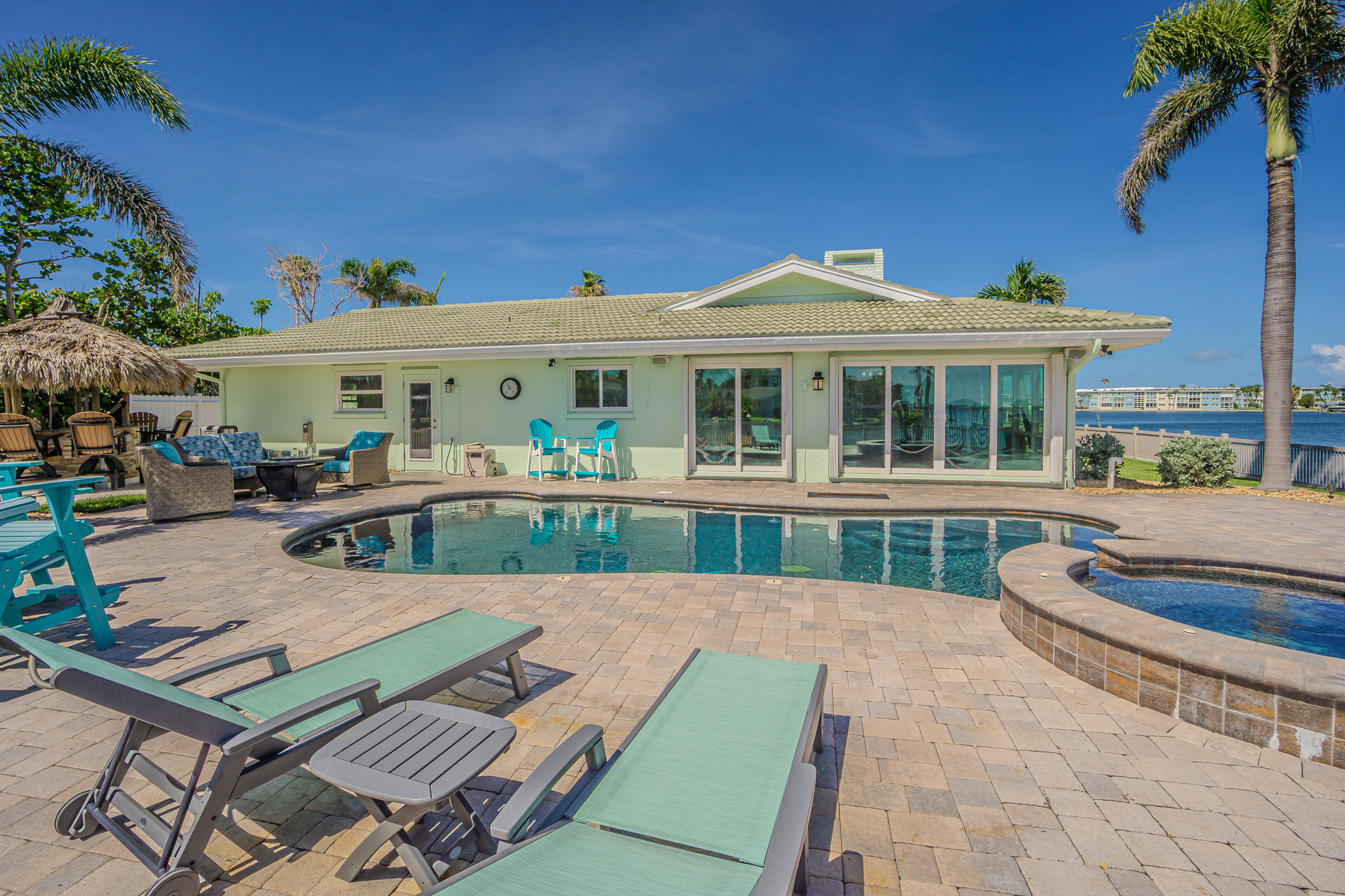 St. Pete Beach, Florida, 33706, United States, 4 Bedrooms Bedrooms, ,3 BathroomsBathrooms,Residential,For Sale,1974226