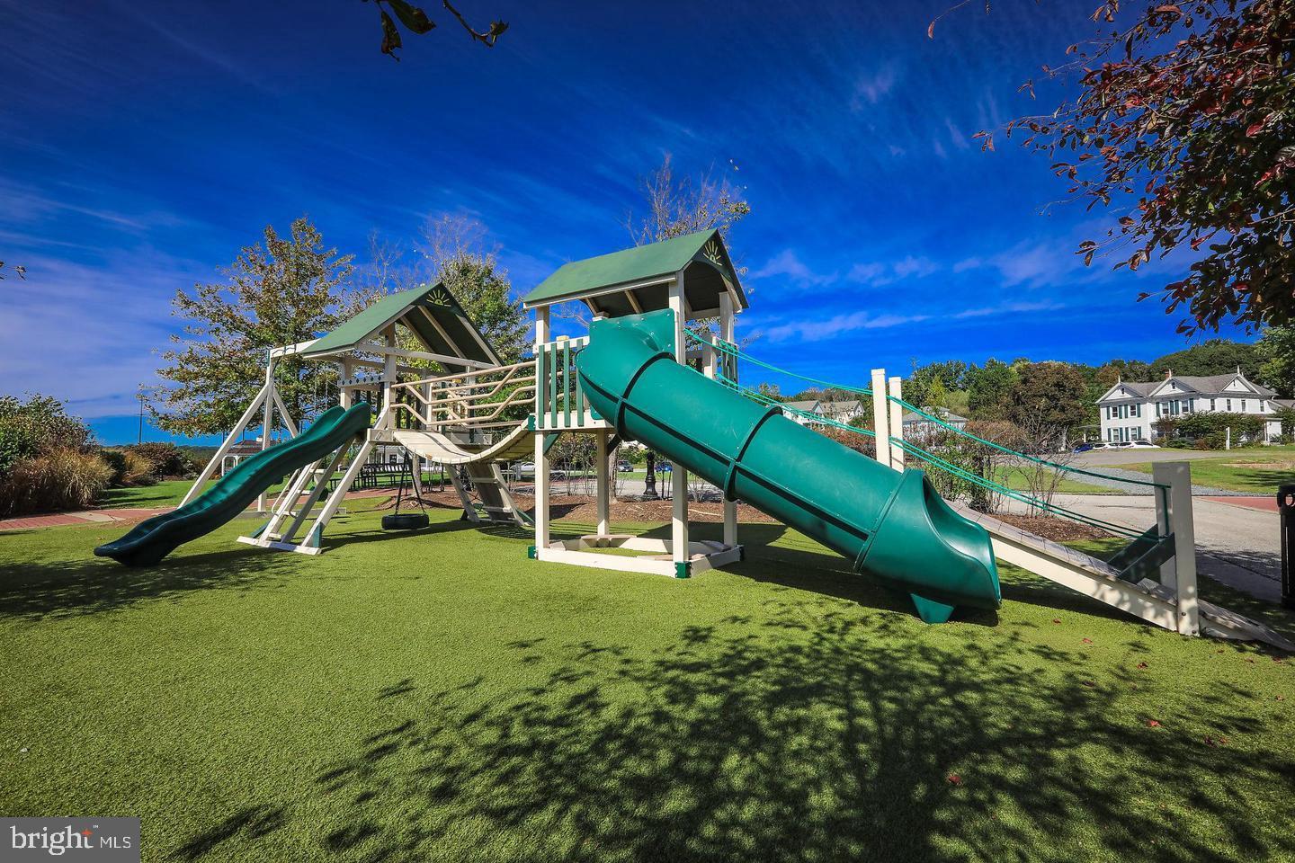 Leonardtown, Maryland, 20650, United States, 5 Bedrooms Bedrooms, ,4 BathroomsBathrooms,Residential,For Sale,2006154