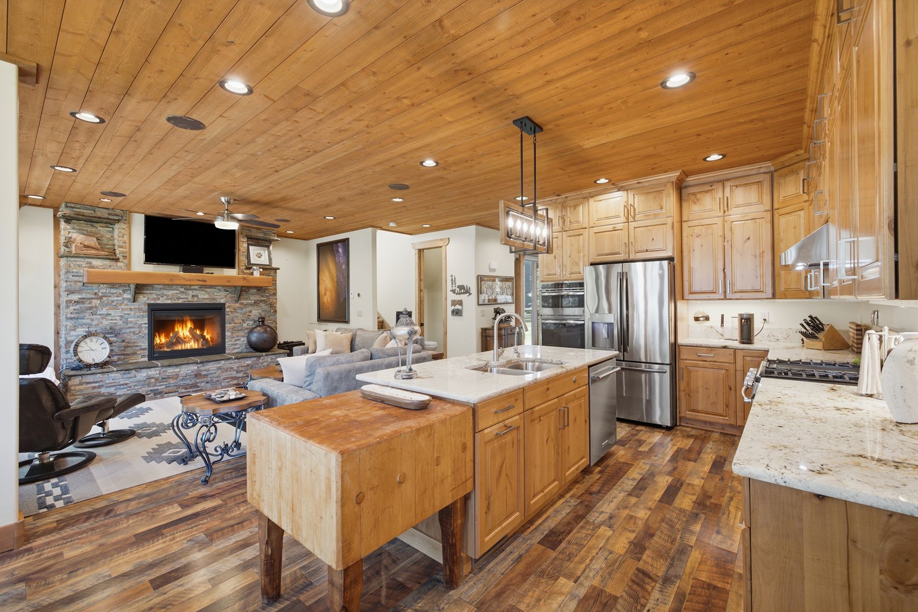 Elevated Living at Alpine Airpark - 物件實景