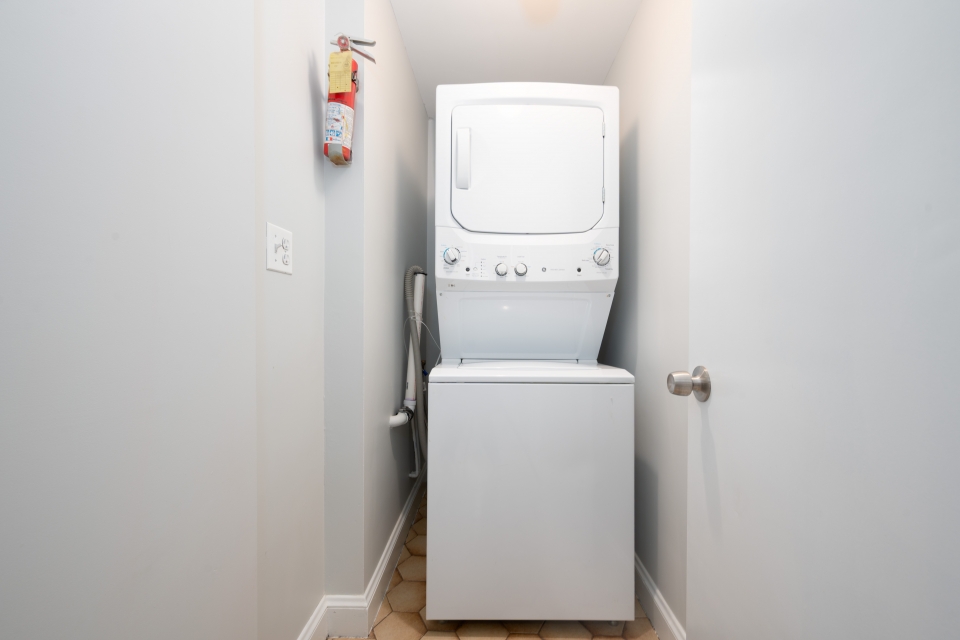 Braintree, Massachusetts, 02184, United States, 3 Bedrooms Bedrooms, ,3 BathroomsBathrooms,Residential,For Sale,2001239