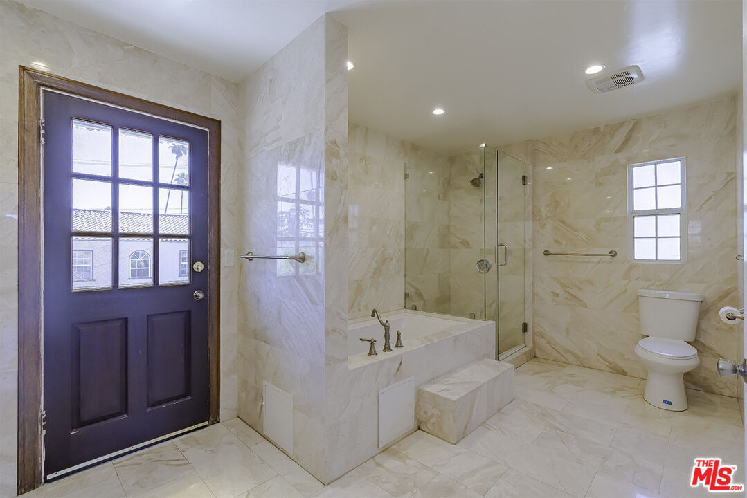 1232 Westchester Pl, Los Angeles, California, 90019, United States, 5 Bedrooms Bedrooms, ,5 BathroomsBathrooms,Residential,For Sale,1232 Westchester Pl,1662622