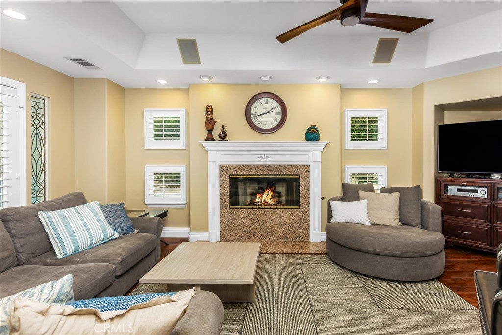 Redlands, California, 92373, United States, 5 Bedrooms Bedrooms, ,4 BathroomsBathrooms,Residential,For Sale,1992456