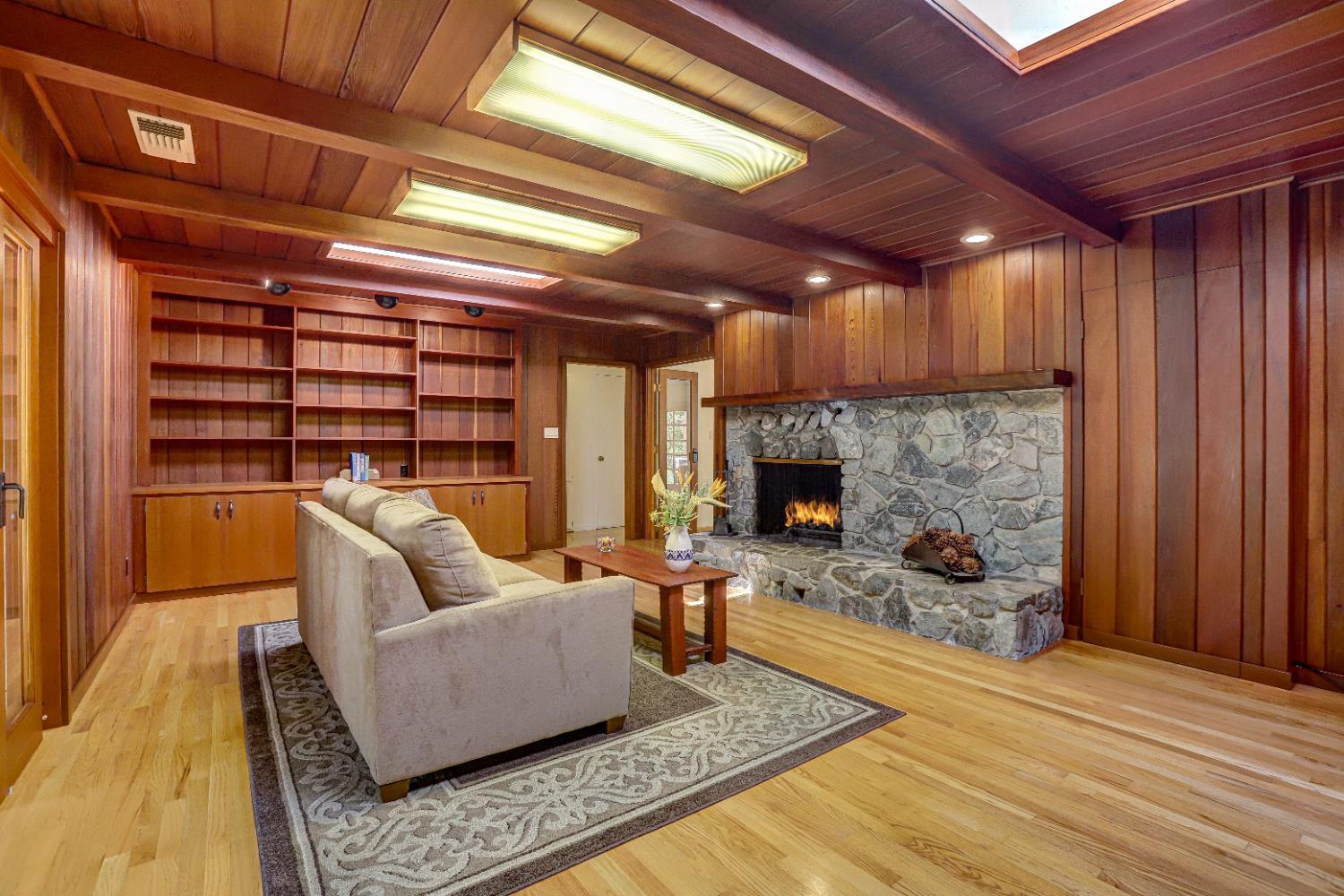 Grass Valley, California, 95949, United States, 3 Bedrooms Bedrooms, ,3 BathroomsBathrooms,Residential,For Sale,1856649