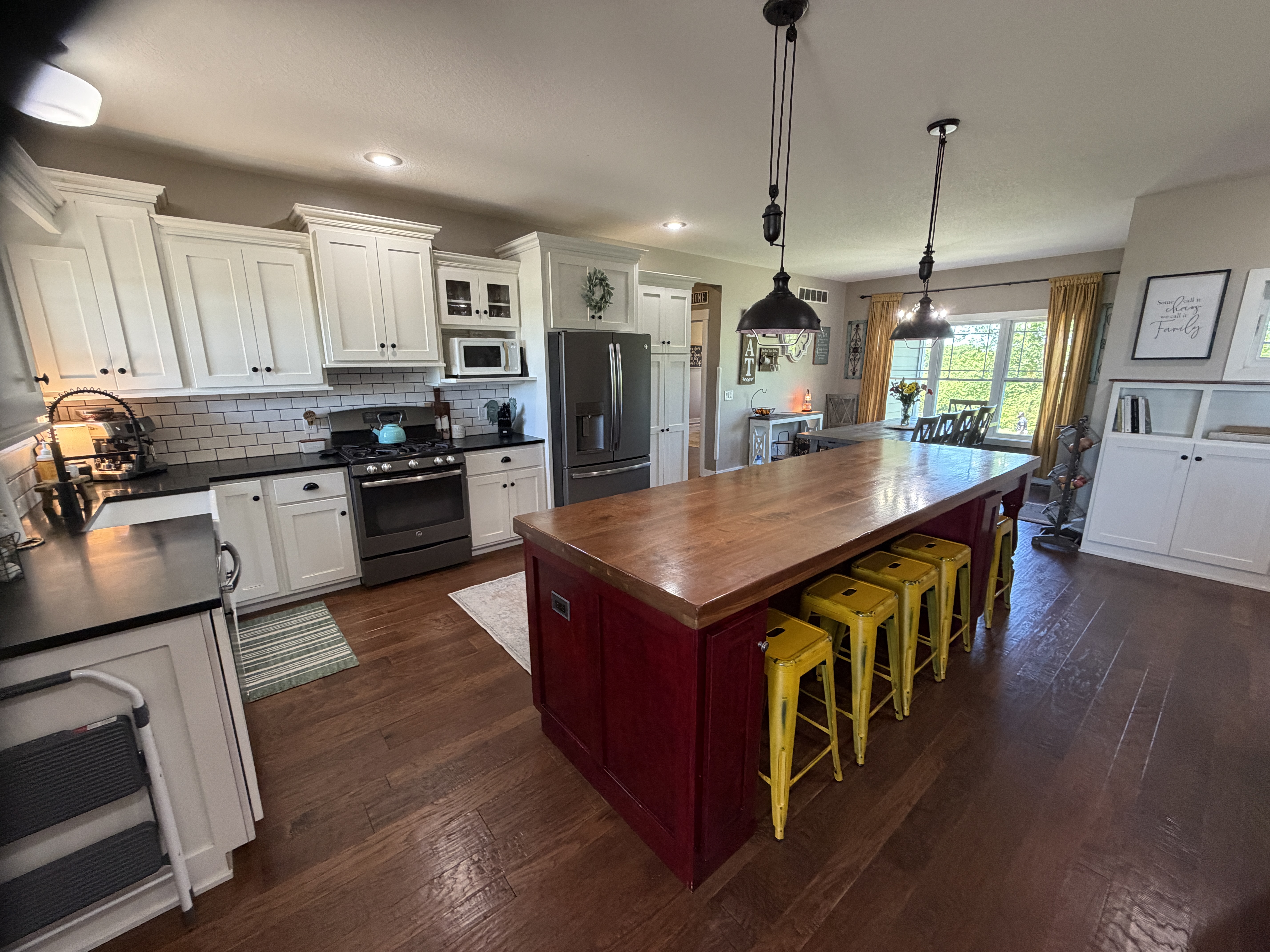 Greentop, Missouri, 63546, United States, 5 Bedrooms Bedrooms, ,4 BathroomsBathrooms,Residential,For Sale,2048249