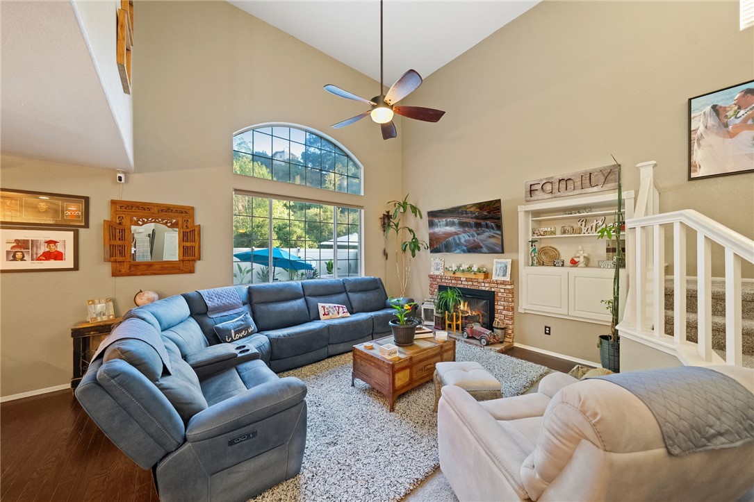 Temecula, California, 92592, United States, 3 Bedrooms Bedrooms, ,3 BathroomsBathrooms,Residential,For Sale,1927855
