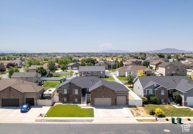 Hooper, Utah, 84315, United States, 5 Bedrooms Bedrooms, ,4 BathroomsBathrooms,Residential,For Sale,1929044