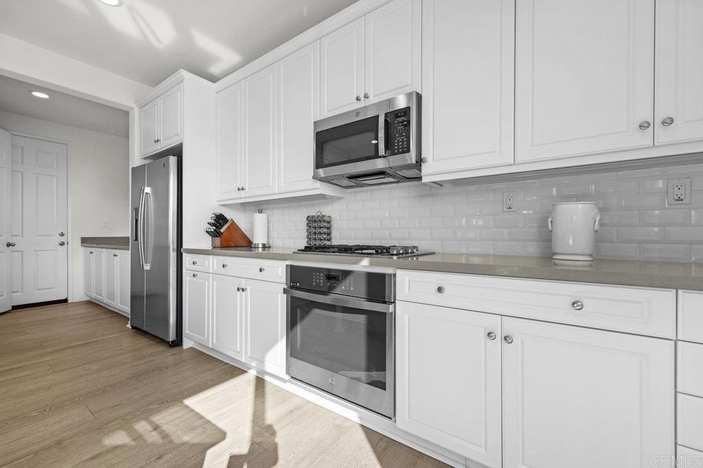 Valley Center, California, 92082, United States, 5 Bedrooms Bedrooms, ,4 BathroomsBathrooms,Residential,For Sale,1950839