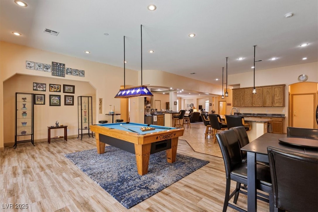 Las Vegas, Nevada, 89148, United States, 3 Bedrooms Bedrooms, ,2 BathroomsBathrooms,Residential,For Sale,1941035