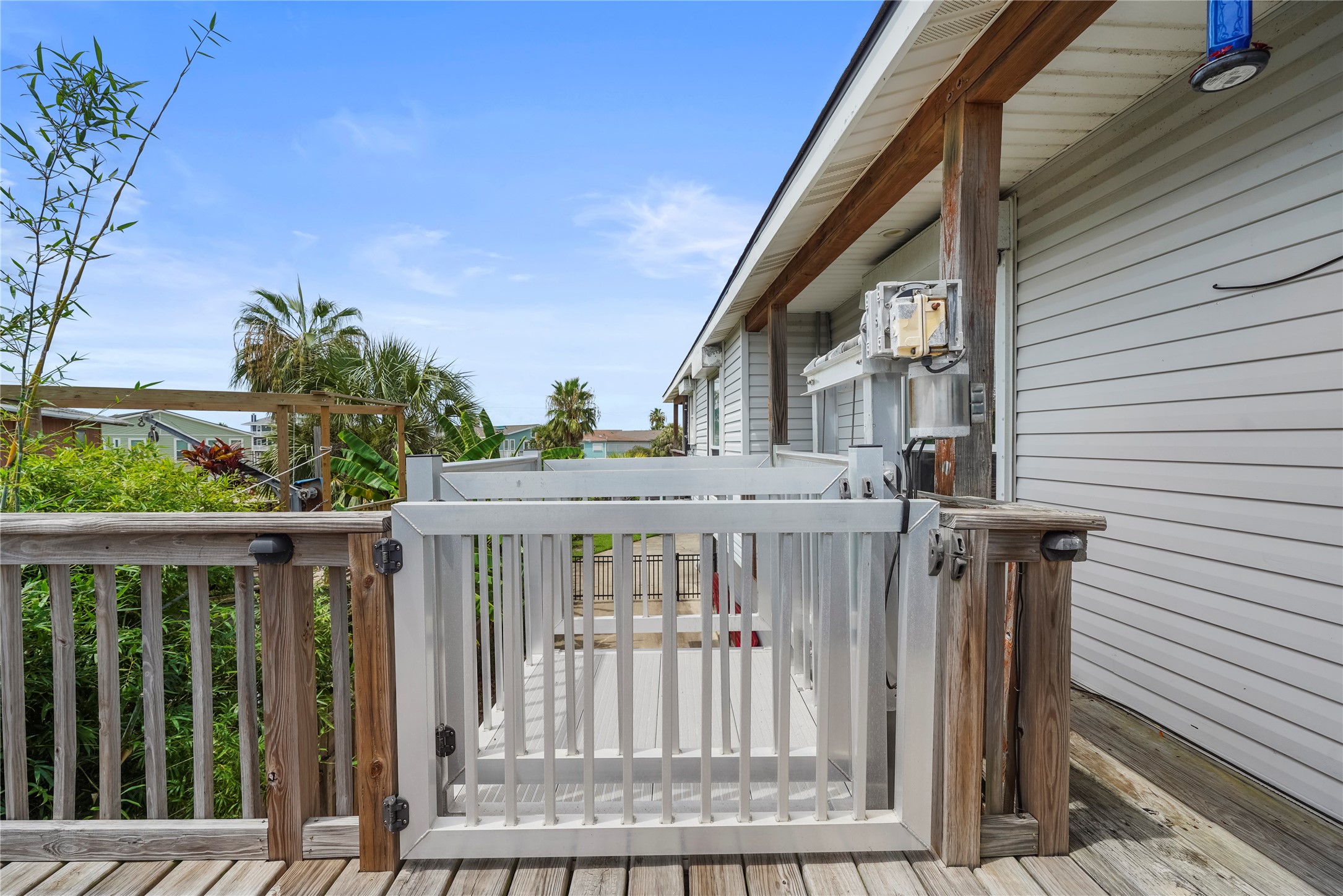Jamaica Beach, Texas, 77554, United States, 3 Bedrooms Bedrooms, ,4 BathroomsBathrooms,Residential,For Sale,1932424