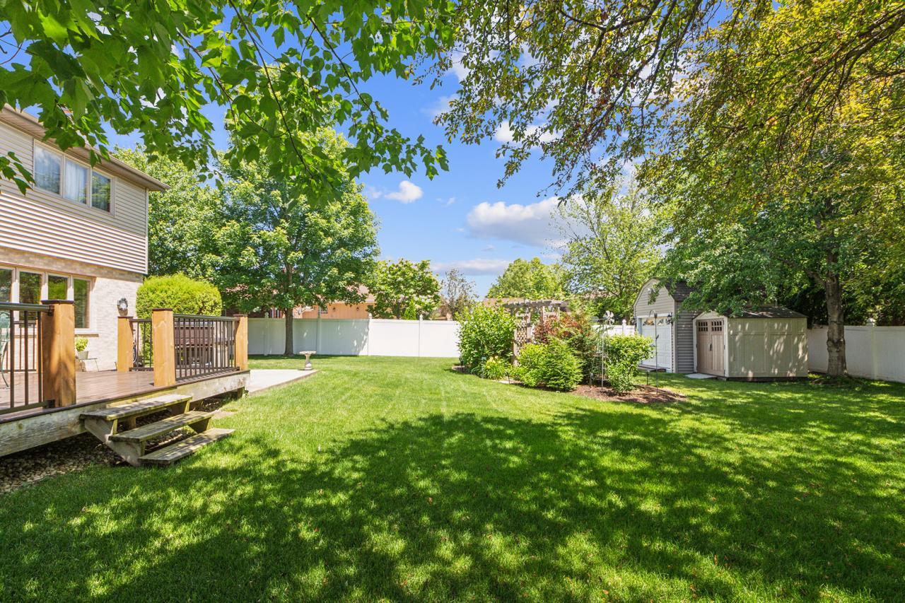 17815 Iroquois, Tinley Park, Illinois, 60477, United States, 5 Bedrooms Bedrooms, ,4 BathroomsBathrooms,Residential,For Sale,17815 Iroquois,1635581
