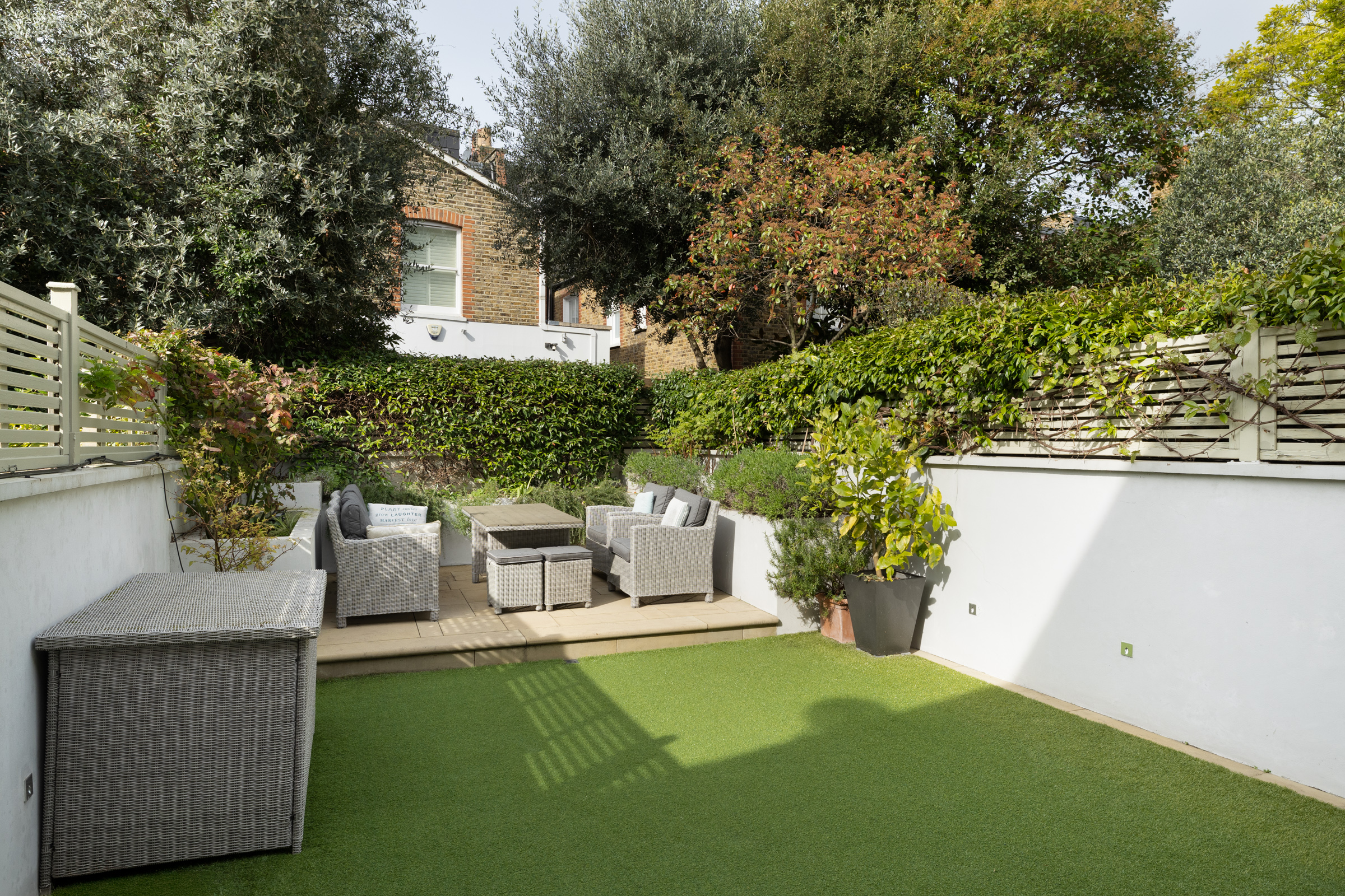  A Six Bedroom Family House with a South-West-Facing Garden in Parsons Green - 物件實景