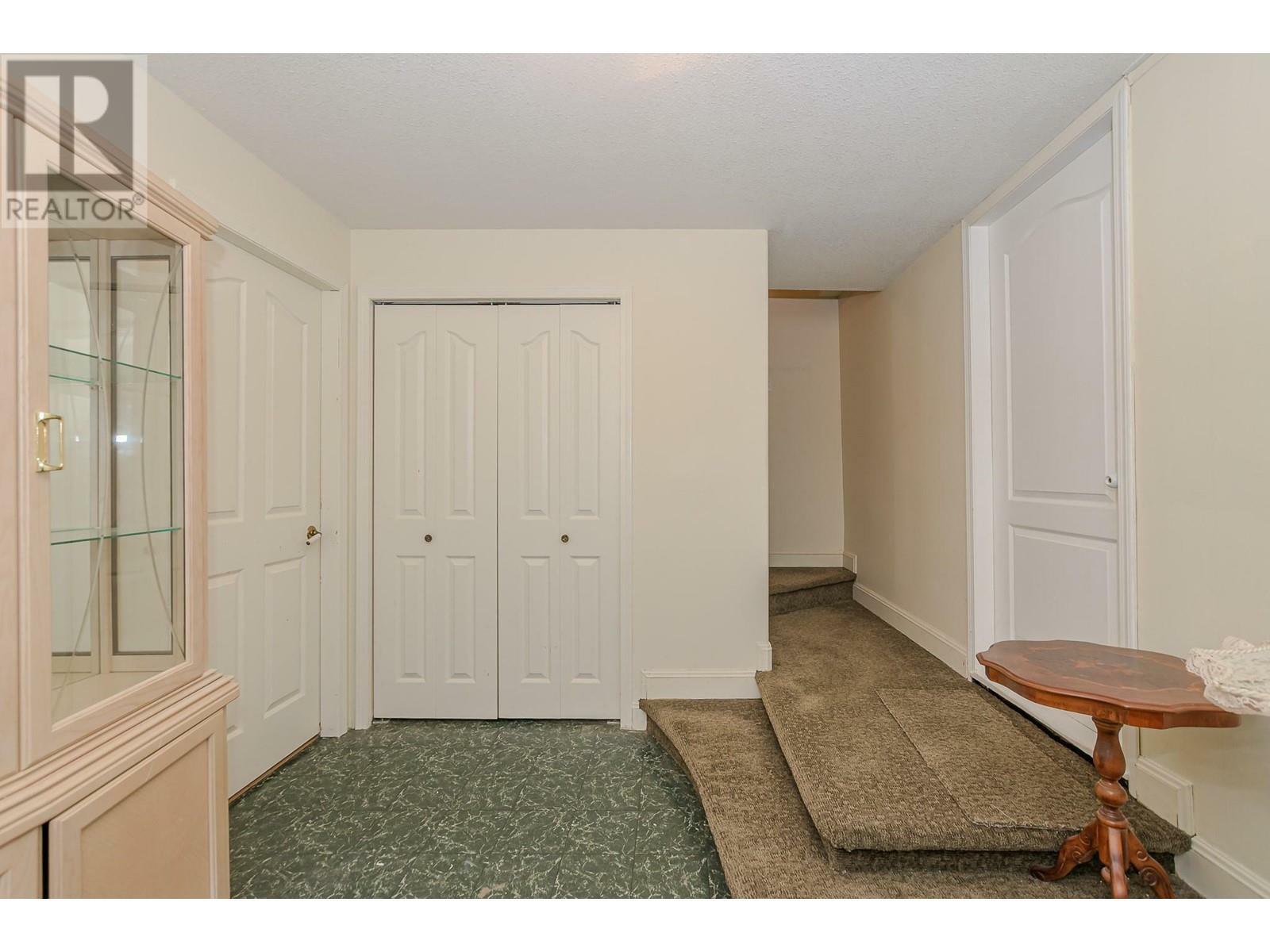 SALMON ARM, British Columbia, V1E 3C2, CA, 5 Bedrooms Bedrooms, ,3 BathroomsBathrooms,Residential,For Sale,1838319