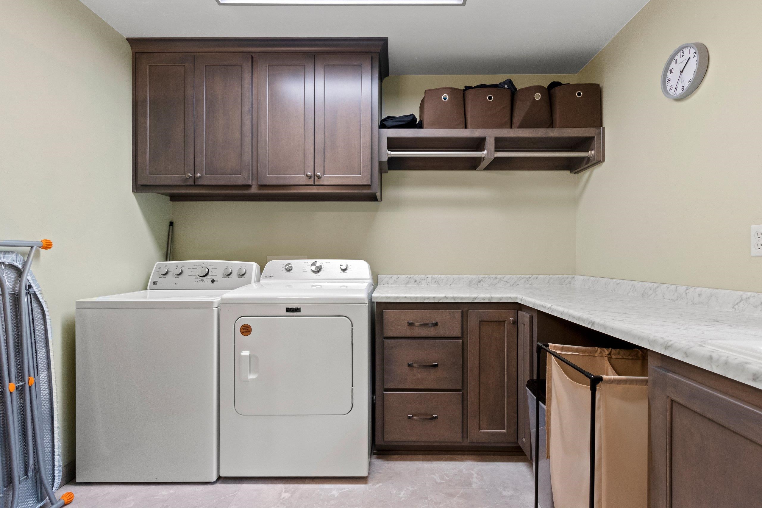 DE PERE, Wisconsin, 54115, United States, 3 Bedrooms Bedrooms, ,4 BathroomsBathrooms,Residential,For Sale,1912239
