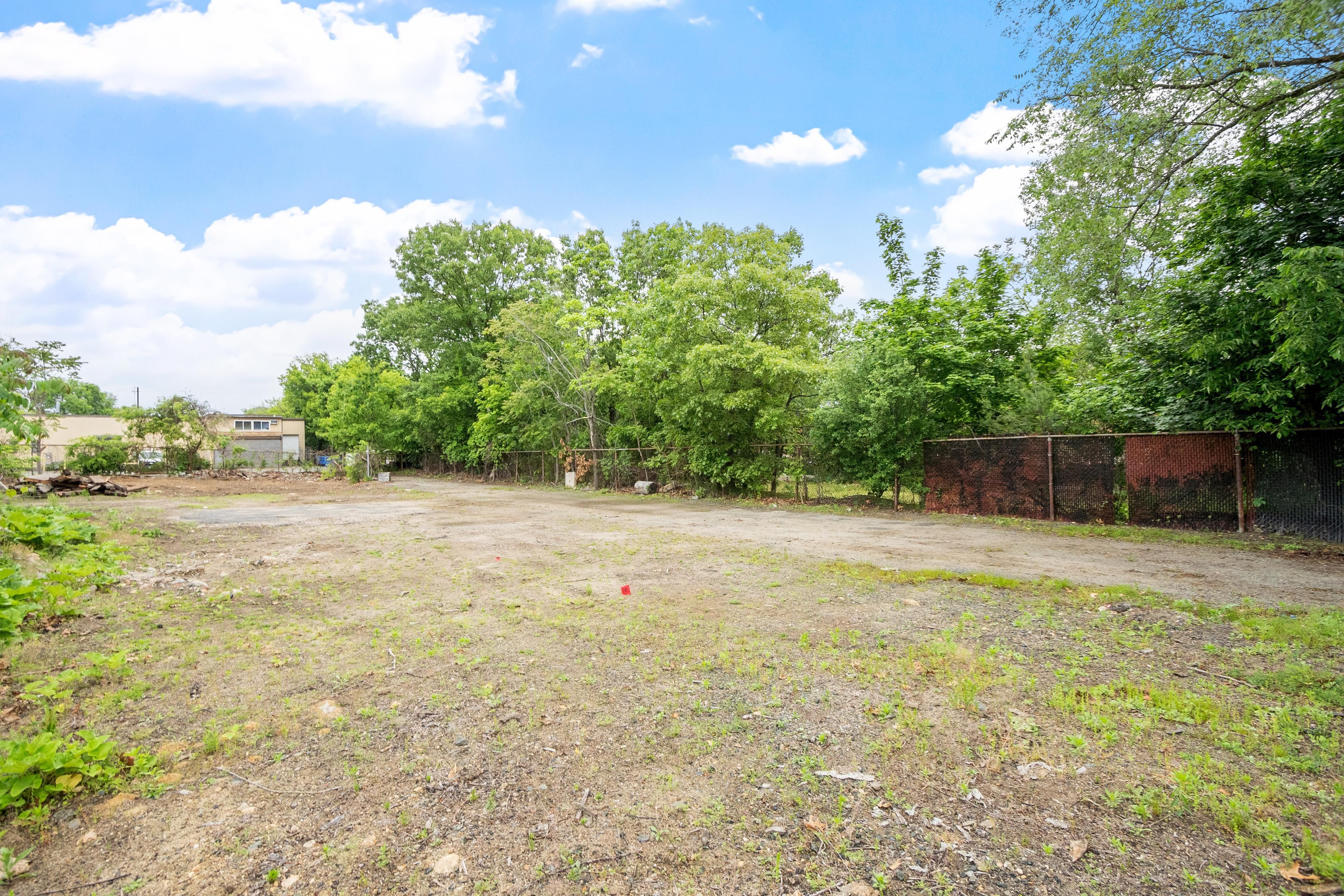  14 Cross Street, Woburn, MA 01801 - 物件實景