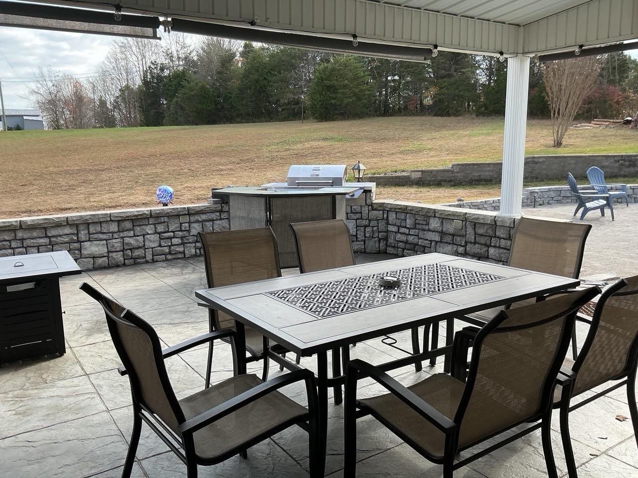 Glasgow, Kentucky, 42141, United States, 4 Bedrooms Bedrooms, ,3 BathroomsBathrooms,Residential,For Sale,1998420