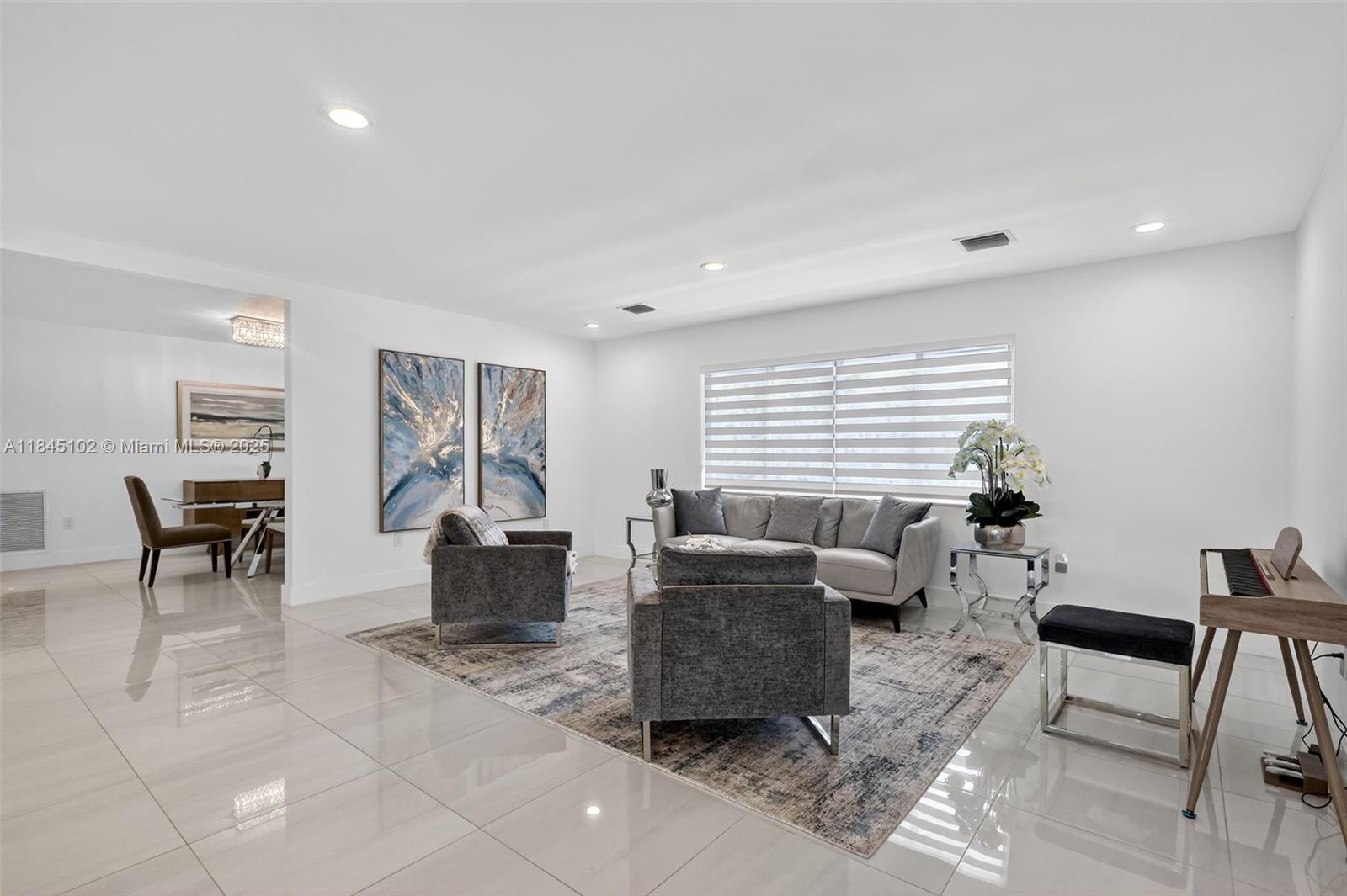 Palmetto Bay, Florida, 33158, United States, 4 Bedrooms Bedrooms, ,4 BathroomsBathrooms,Residential,For Sale,1900874