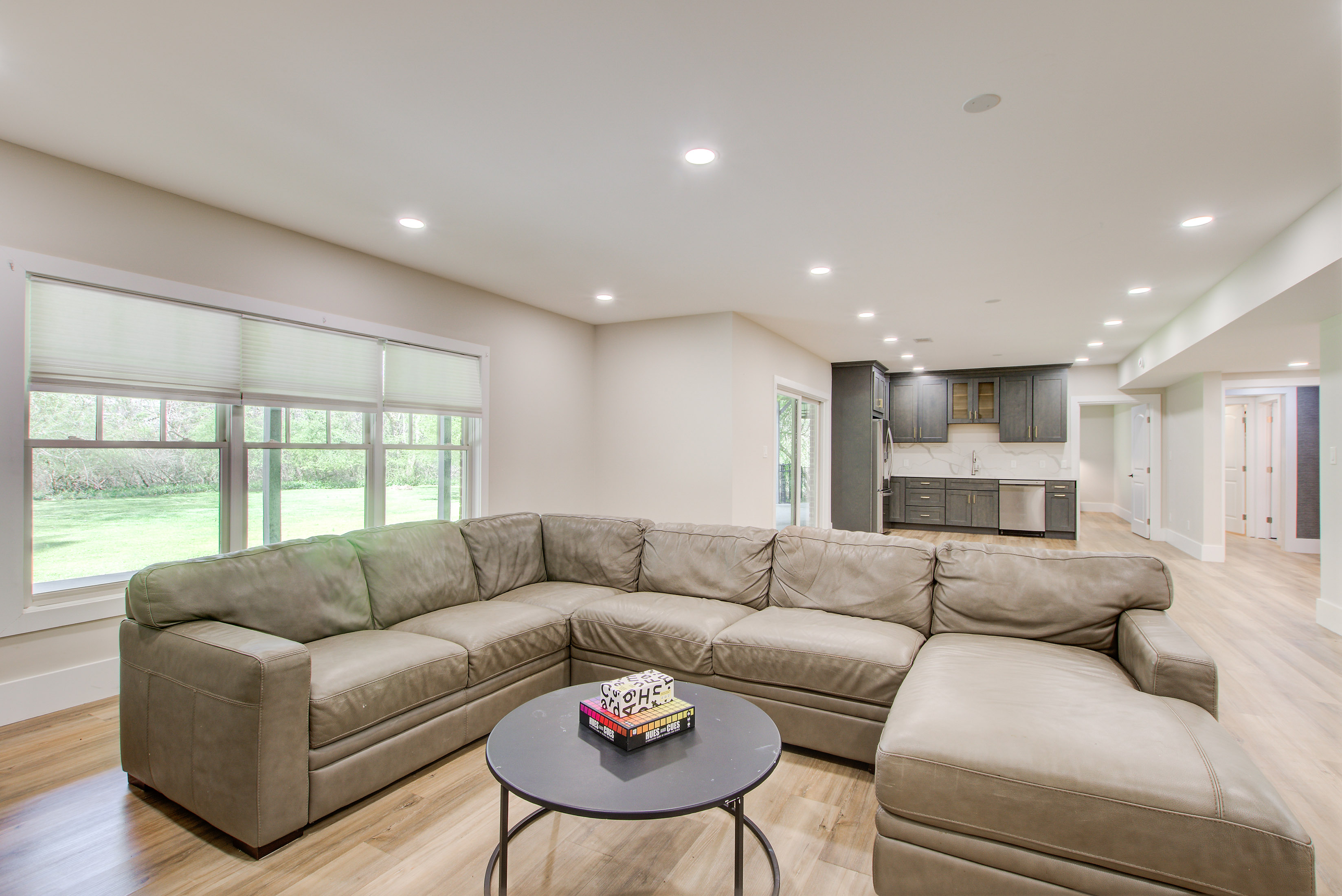  Exceptional Space and Craftsmanship in Custom Brookhaven Home - 物件實景
