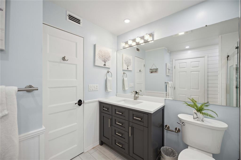 Sarasota, Florida, 34239, United States, 3 Bedrooms Bedrooms, ,2 BathroomsBathrooms,Residential,For Sale,1690637