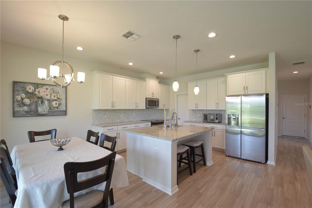 Apopka, Florida, 32703, United States, 4 Bedrooms Bedrooms, ,3 BathroomsBathrooms,Residential,For Sale,1828228