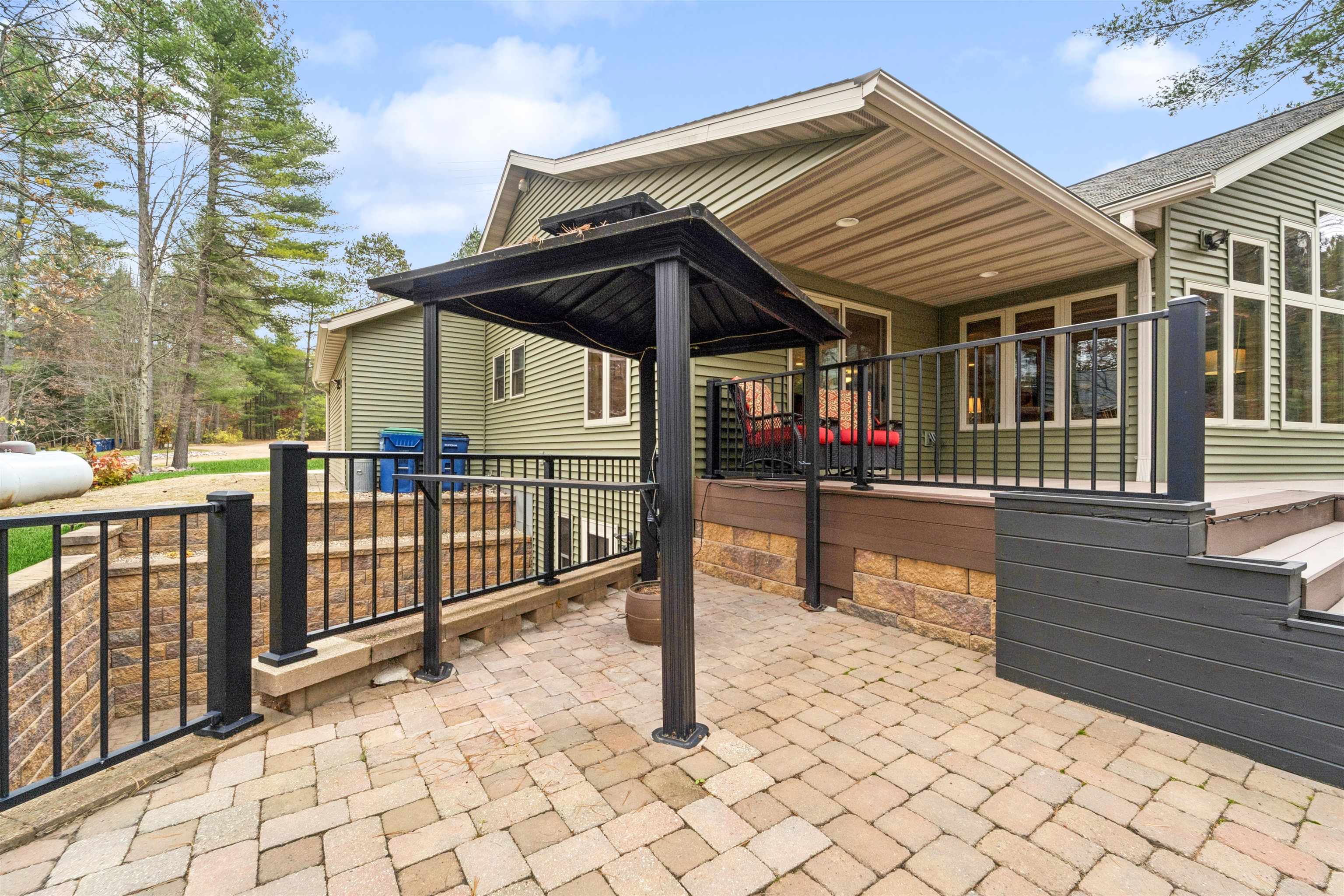 KESHENA, Wisconsin, 54135, United States, 3 Bedrooms Bedrooms, ,3 BathroomsBathrooms,Residential,For Sale,1987764