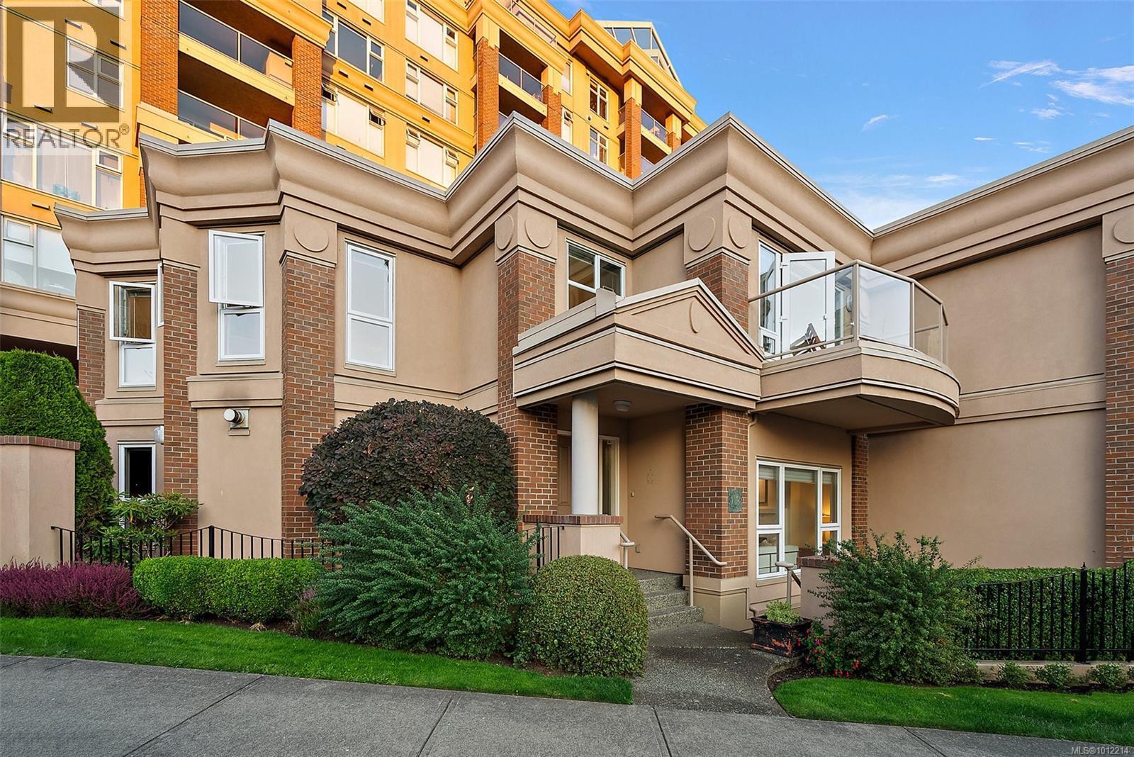 VICTORIA, British Columbia, V9A 7M5, CA, 4 Bedrooms Bedrooms, ,4 BathroomsBathrooms,Residential,For Sale,1947216