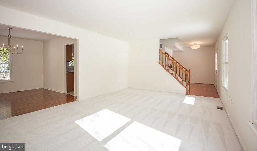 Springfield, Virginia, 22153, United States, 4 Bedrooms Bedrooms, ,3 BathroomsBathrooms,Residential,For Sale,2015320