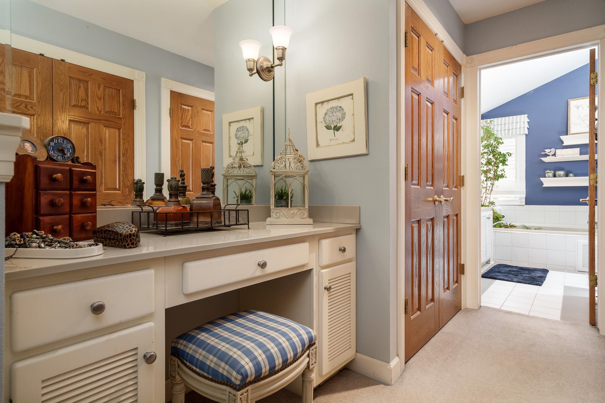 Rockford, Illinois, 61107, United States, 4 Bedrooms Bedrooms, ,5 BathroomsBathrooms,Residential,For Sale,1928082