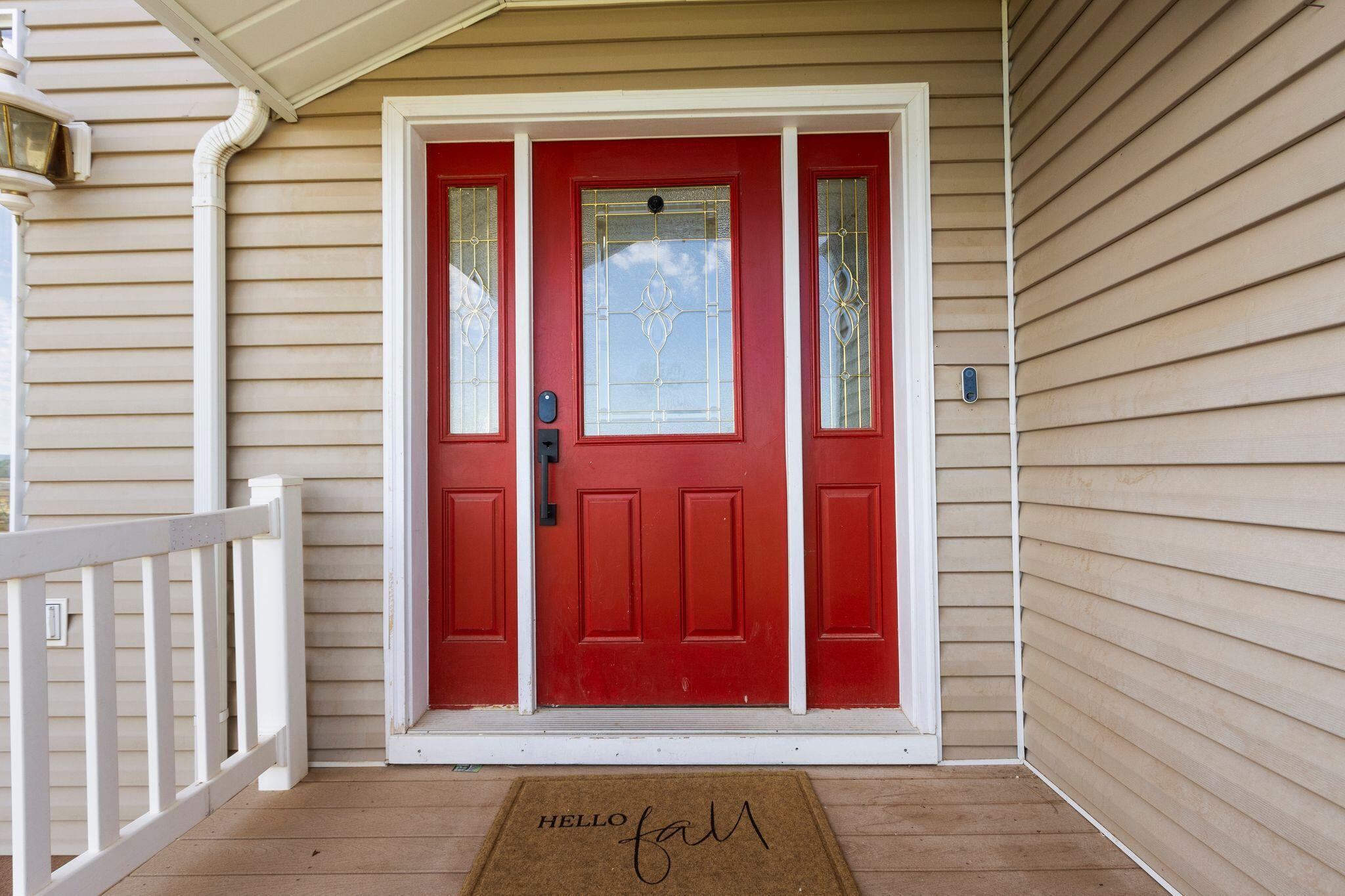 Parowan, Utah, 84761, United States, 6 Bedrooms Bedrooms, ,5 BathroomsBathrooms,Residential,For Sale,1995430