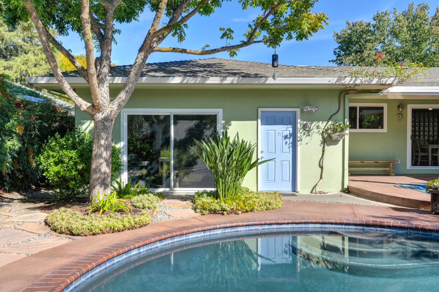 Sacramento, California, 95819, United States, 3 Bedrooms Bedrooms, ,2 BathroomsBathrooms,Residential,For Sale,1987598