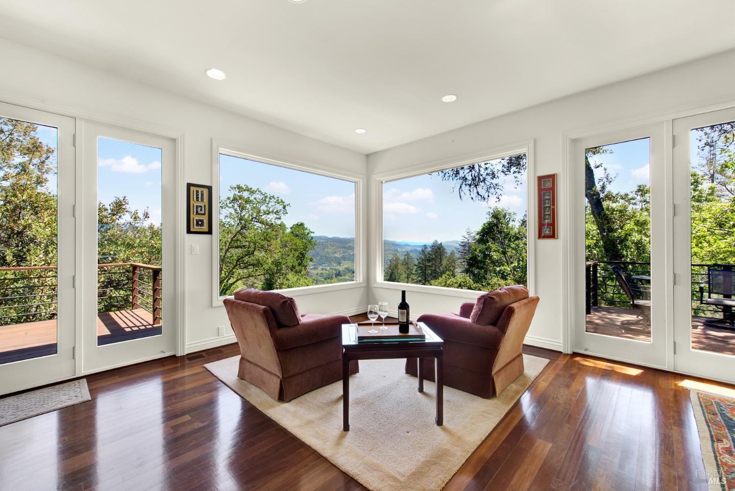 Napa, California, 94574, United States, 4 Bedrooms Bedrooms, ,5 BathroomsBathrooms,Residential,For Sale,1784164