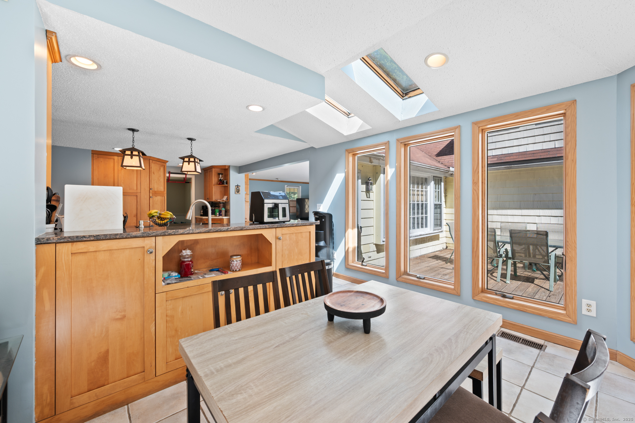 Avon, Connecticut, 06001, United States, 5 Bedrooms Bedrooms, ,5 BathroomsBathrooms,Residential,For Sale,1942317