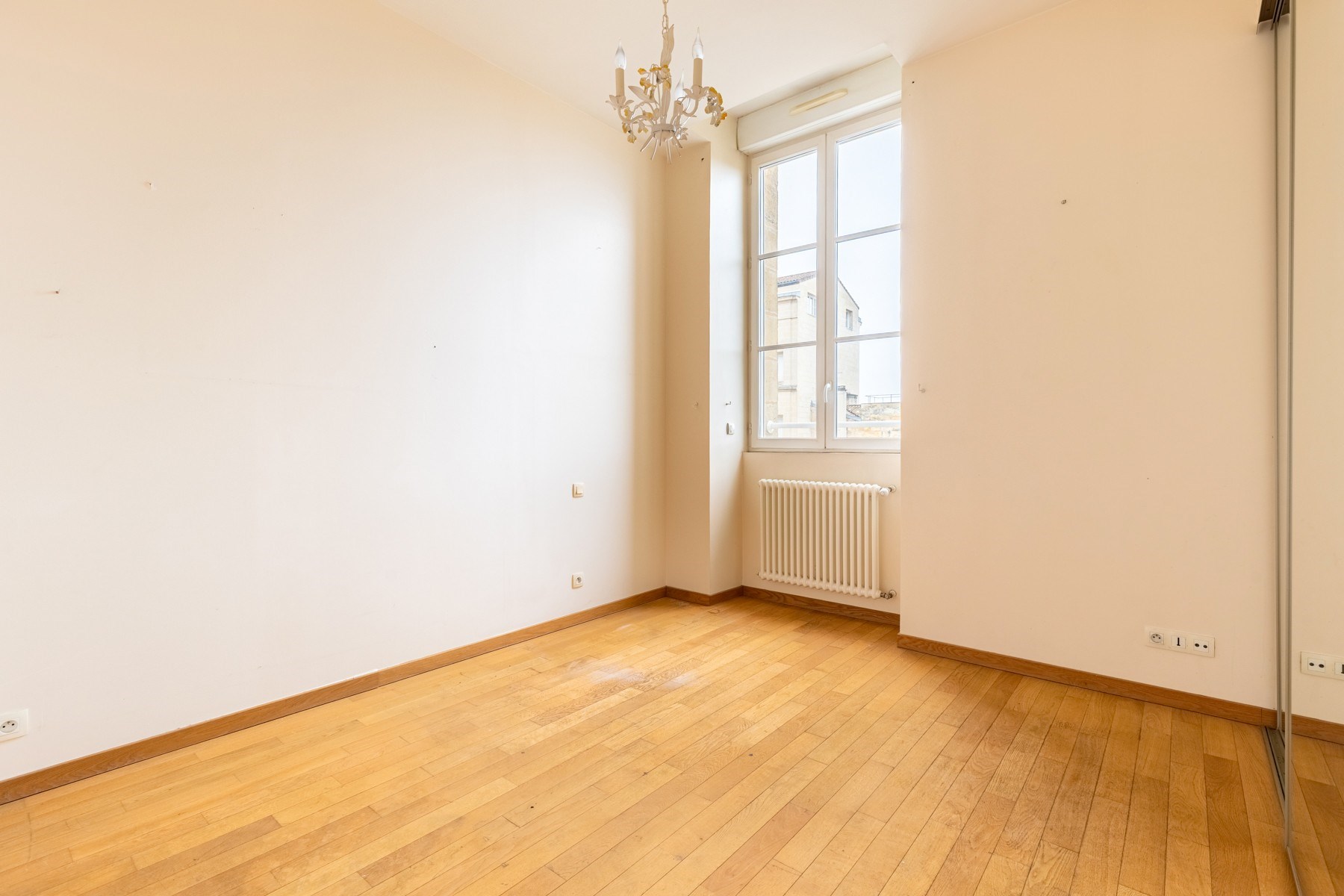  BORDEAUX - TRIANGLE / GAMBETTA - 93M²  - 2 BEDROOMS - ELEVATOR - POSSIBILITY PA… - 物件實景