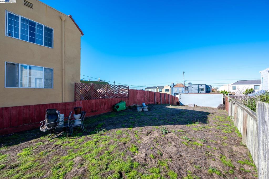 San Francisco, California, 94116, United States, ,Land,For Sale,1986065