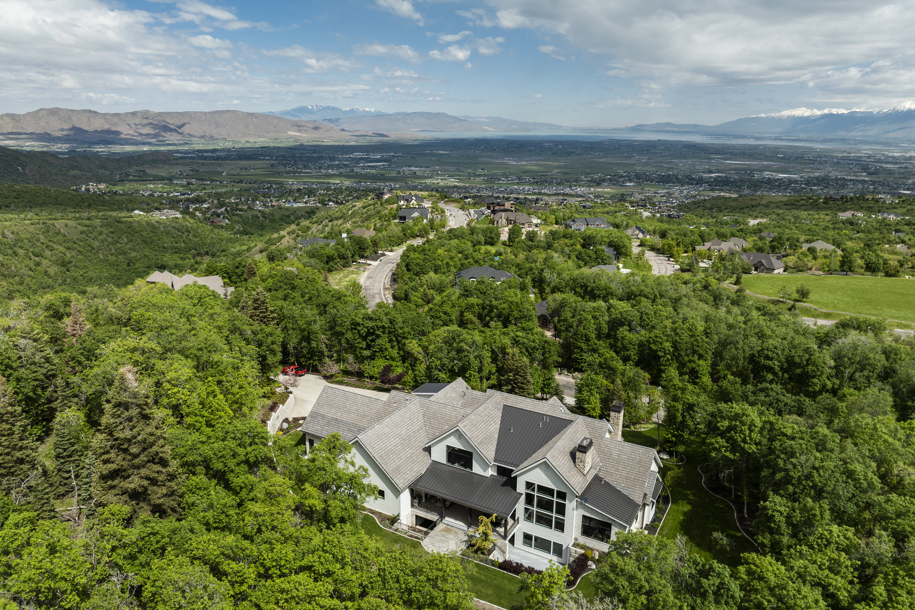  Stunning Woodland Hills Estate - 物件實景