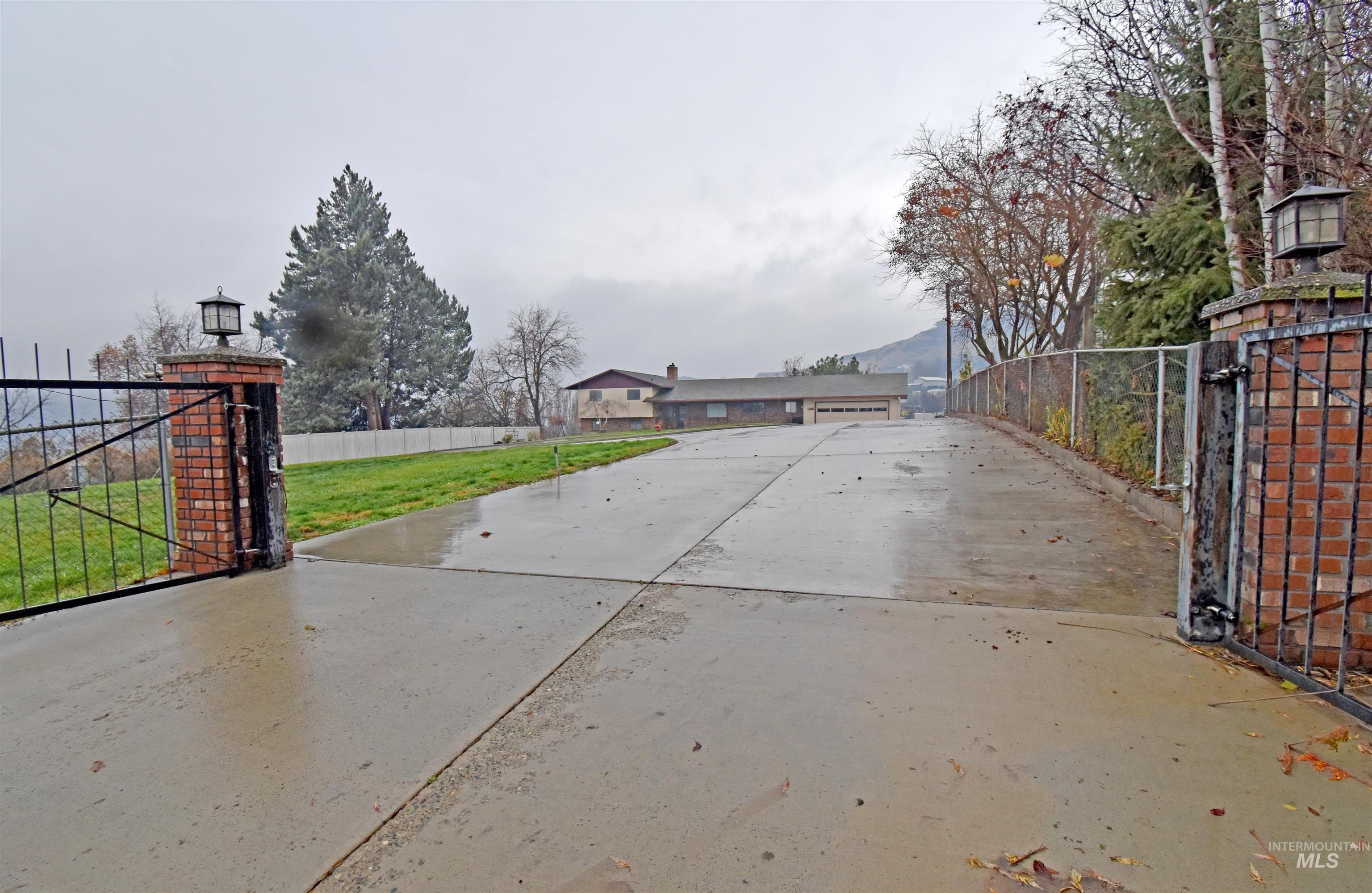 Clarkston, Washington, 99403, United States, 5 Bedrooms Bedrooms, ,4 BathroomsBathrooms,Residential,For Sale,2005826