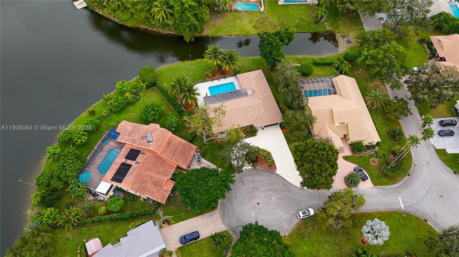 Coral Springs, Florida, 33071, United States, 4 Bedrooms Bedrooms, ,3 BathroomsBathrooms,Residential,For Sale,1987746