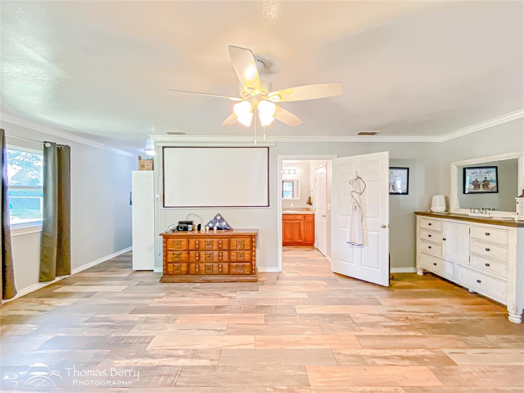 Clyde, Texas, 79510, United States, 3 Bedrooms Bedrooms, ,2 BathroomsBathrooms,Residential,For Sale,1898763