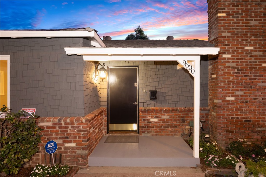 Temple City, California, 91780, United States, 2 Bedrooms Bedrooms, ,1 BathroomBathrooms,Residential,For Sale,1986228