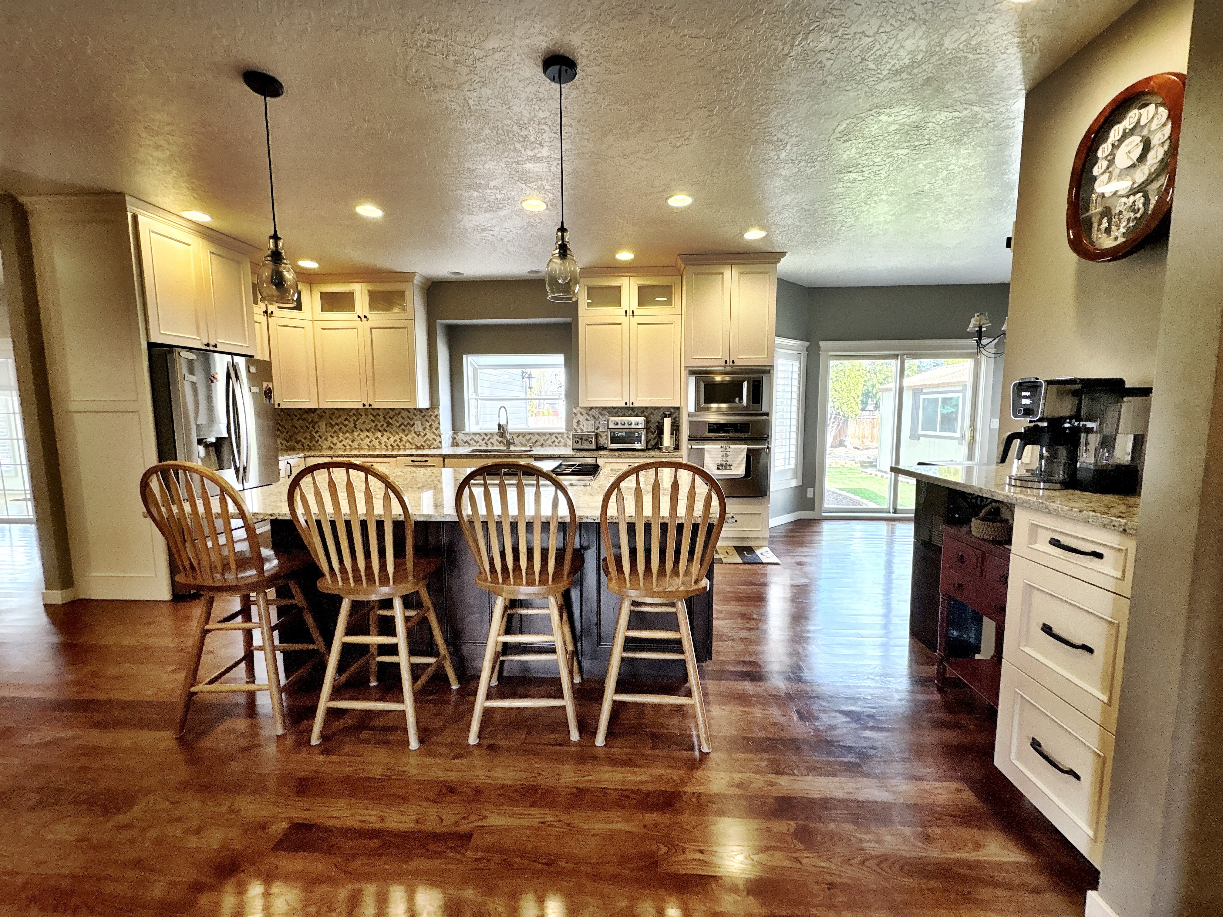 Mountain Home, Idaho, 83647, United States, 4 Bedrooms Bedrooms, ,2 BathroomsBathrooms,Residential,For Sale,1814352