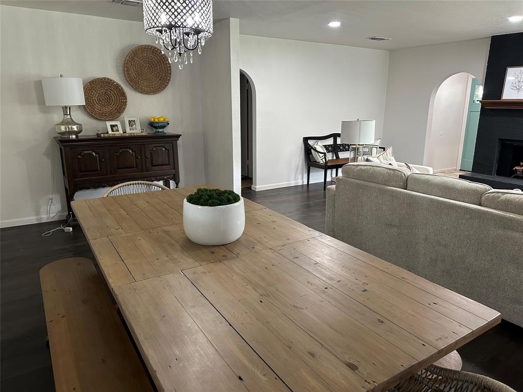 Fort Worth, Texas, 76107, United States, 3 Bedrooms Bedrooms, ,2 BathroomsBathrooms,Residential,For Sale,1915443