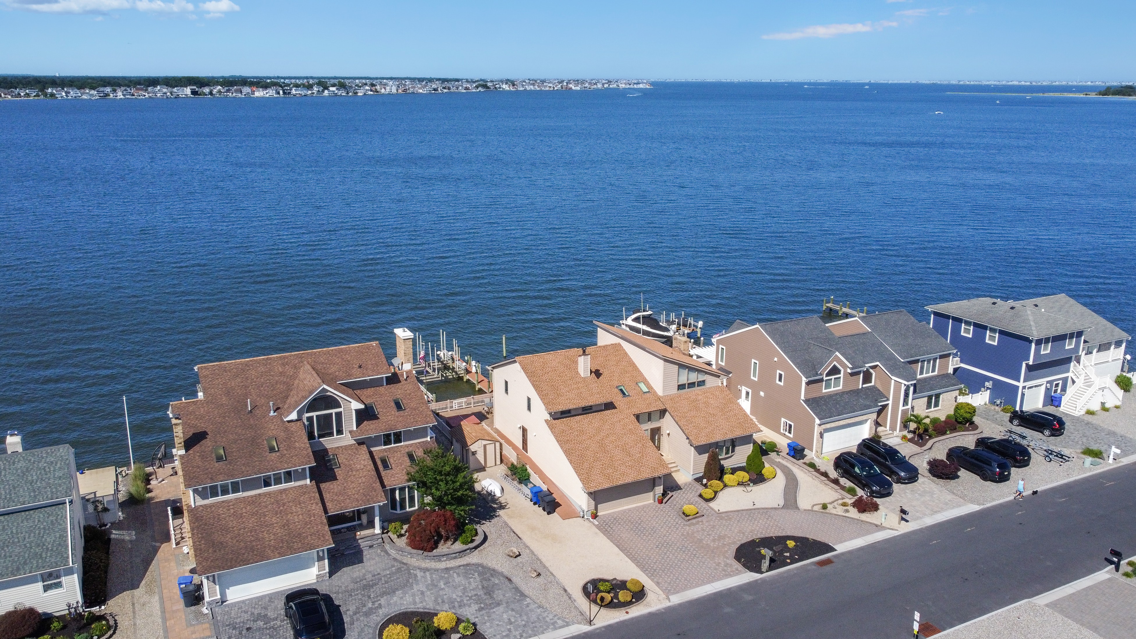  A Rare Bayfront Retreat on Silver Bay - 物件實景