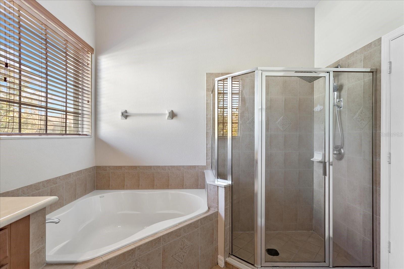 ORLANDO, Florida, 32829, United States, 4 Bedrooms Bedrooms, ,2 BathroomsBathrooms,Residential,For Sale,2001201