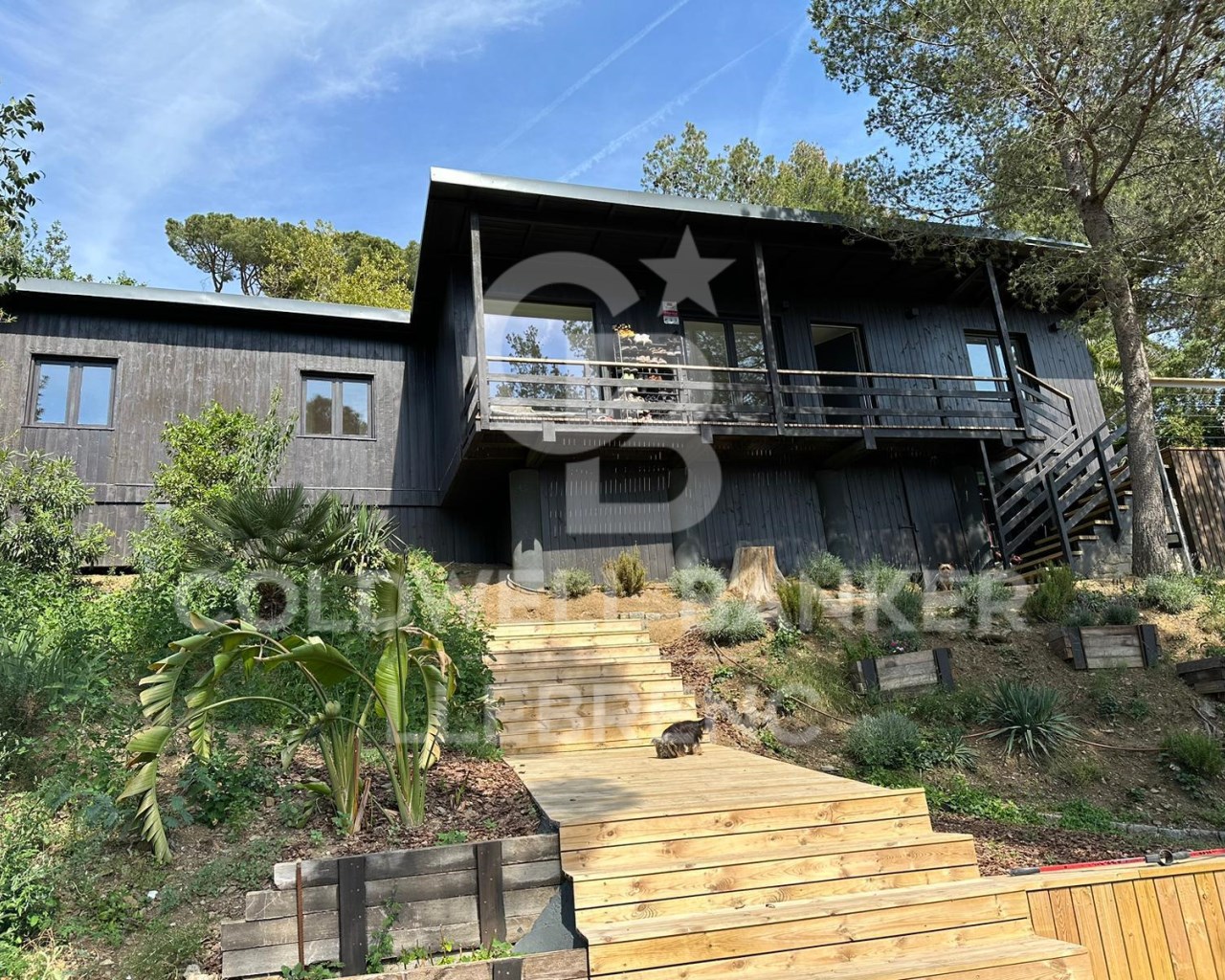 Barcelona, Catalonia, ES, 4 Bedrooms Bedrooms, ,1 BathroomBathrooms,Residential,For Sale,1988279